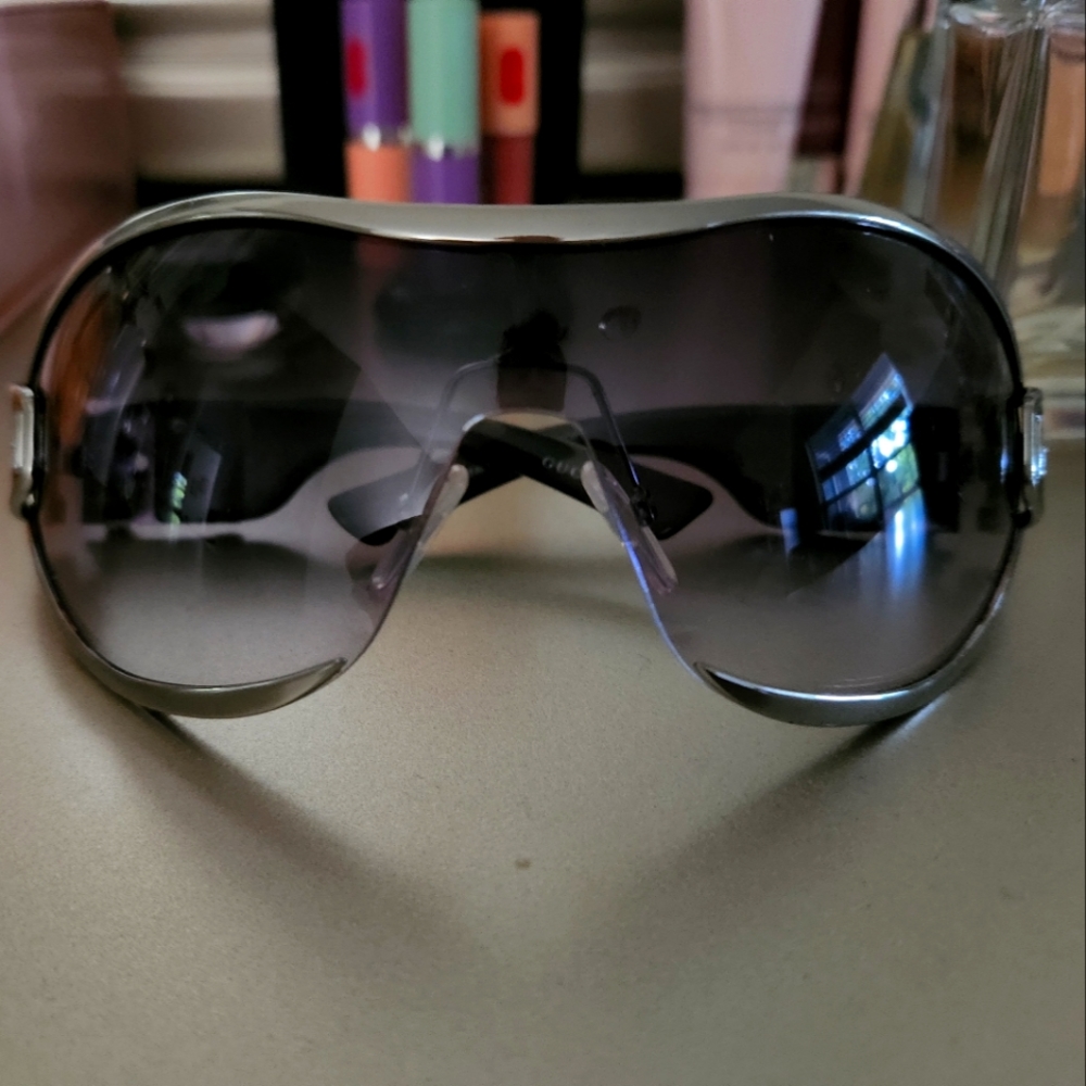 🚫SOLD Authentic GUCCI sunglasses